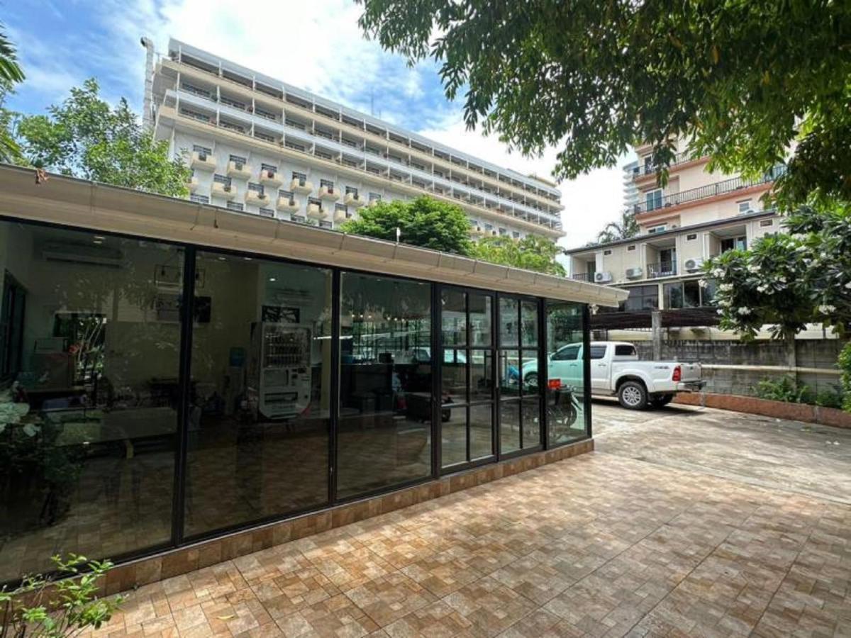The One Sabai Living Pattaya Hotel Exterior foto